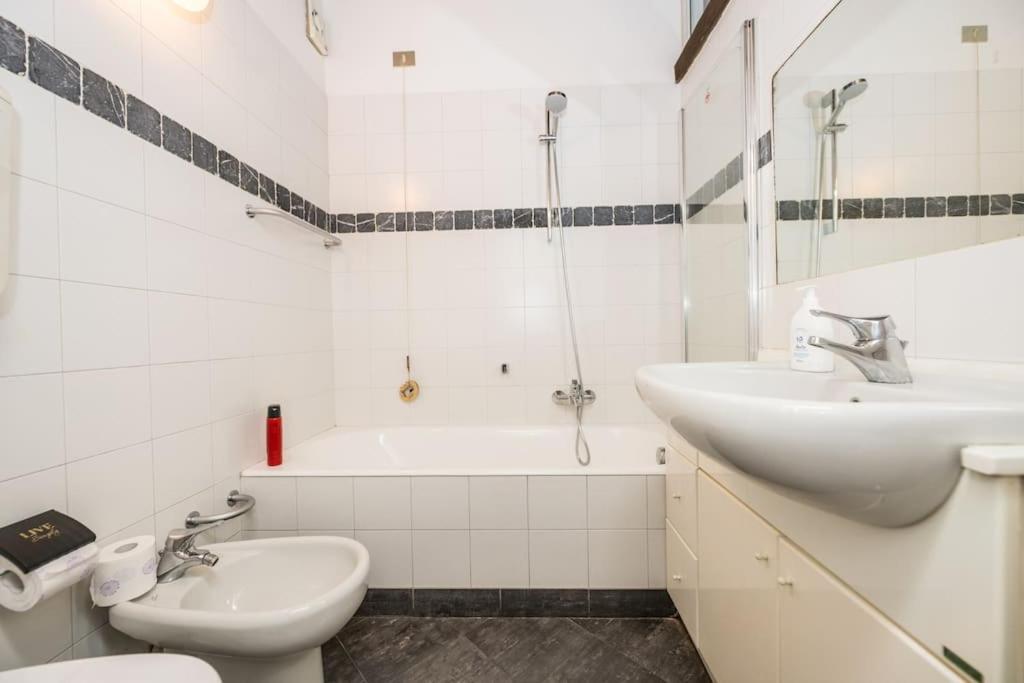 Wonderful Two Floors Apartment Milano Dış mekan fotoğraf