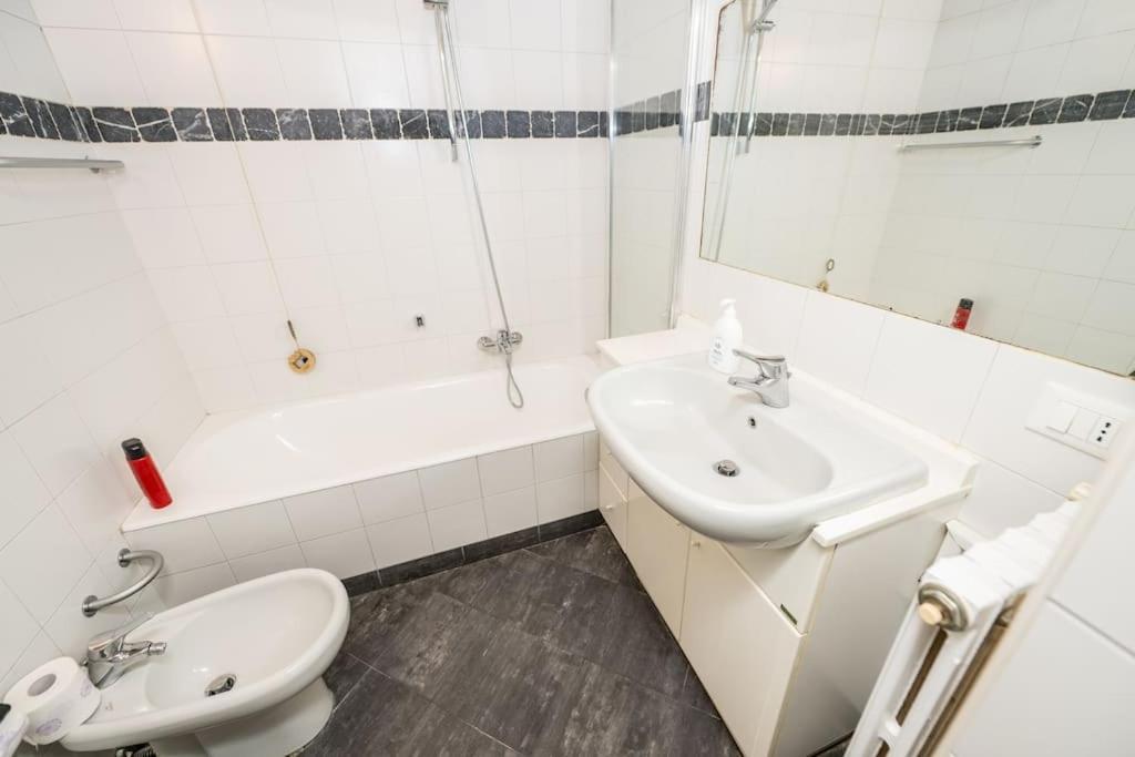 Wonderful Two Floors Apartment Milano Dış mekan fotoğraf